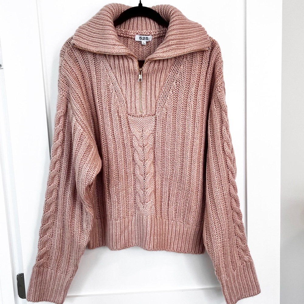 525 NWOT Blush Pink Zip Collar Neck Cable Knit Sweater
